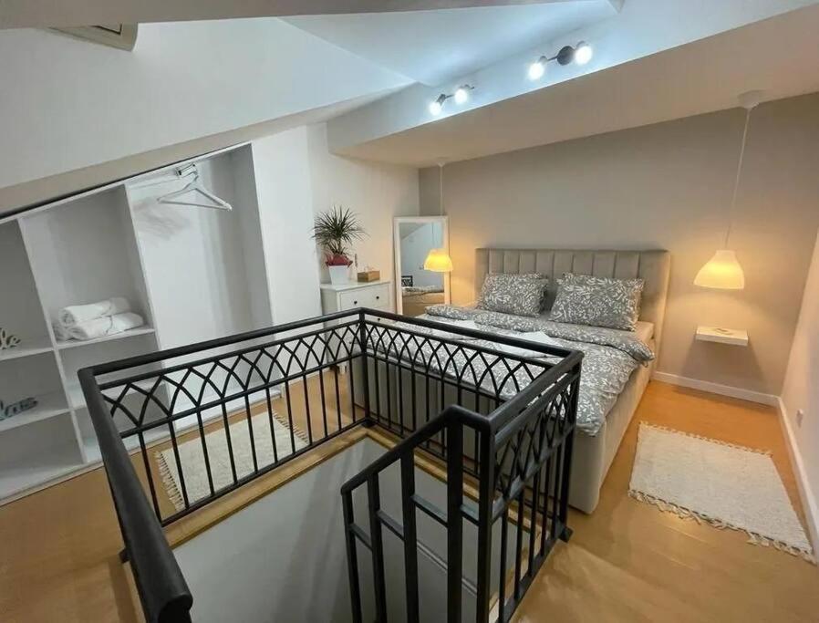Apartman Element Kruševac Eksteriør bilde